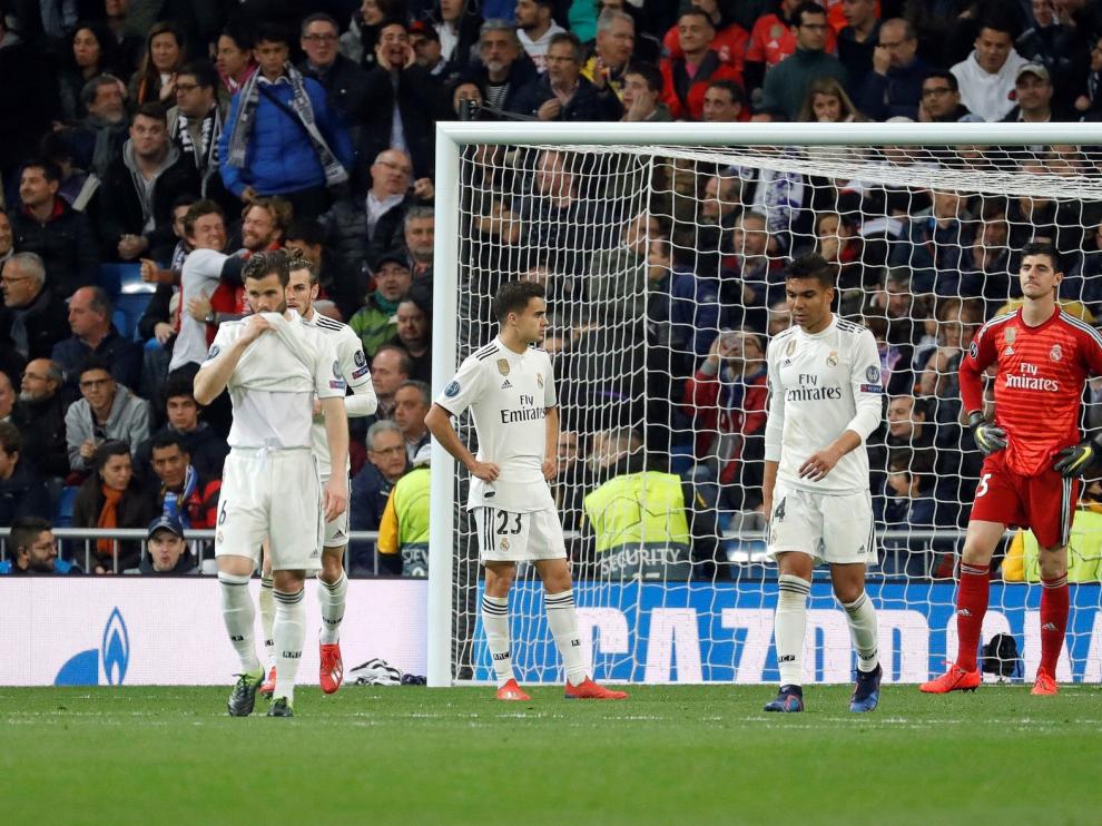 El Ajax remonta y deja al Real Madrid en la ruina