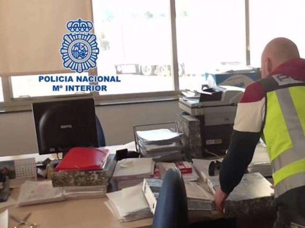 Detenidas 48 personas en Murcia, Sevilla y Madrid acusadas de estafar casi 5 millones con el método del 'Nazareno'