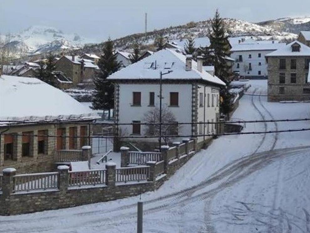 Jacetania y Alto Gállego esperan nieve este miércoles por encima de los mil metros