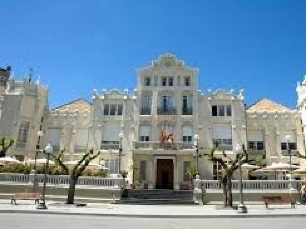 Queda desierto el contrato de limpieza de los edificios municipales de Huesca