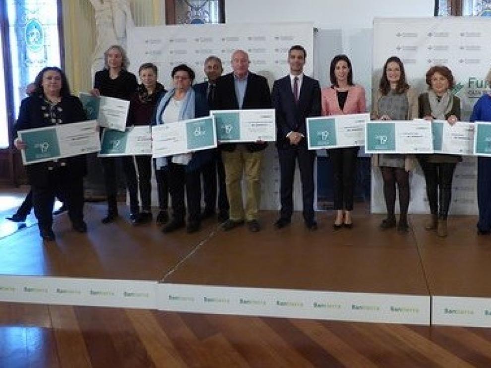 Alzhéimer Huesca y Cadis reciben las micro ayudas de Caja Rural junto a otras ocho entidades