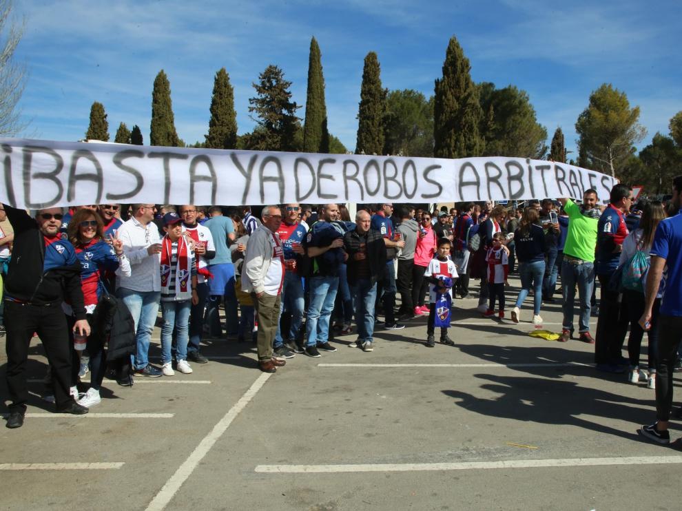 El Alcoraz abroncó el sistema del VAR y se apeló a la prohibición de insultos o injurias