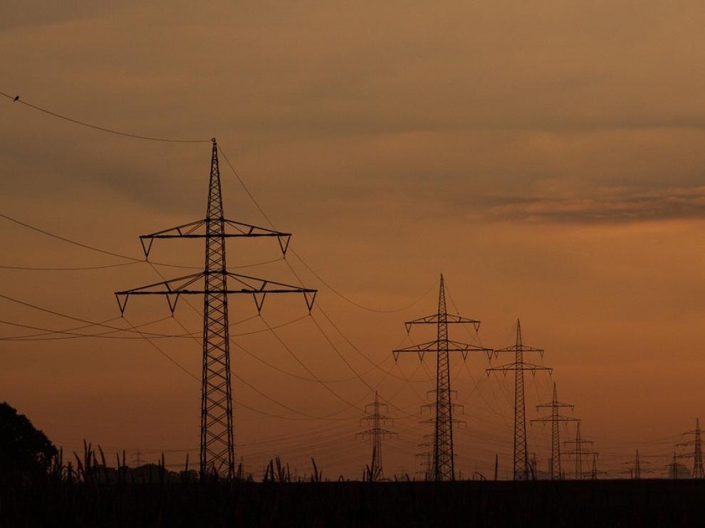 Bruselas anuncia ayudas por 750 millones para interconexiones energéticas