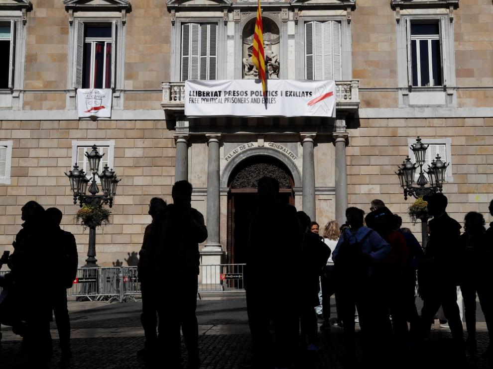 La Junta Electoral lleva a Torra ante la Fiscalía por los lazos