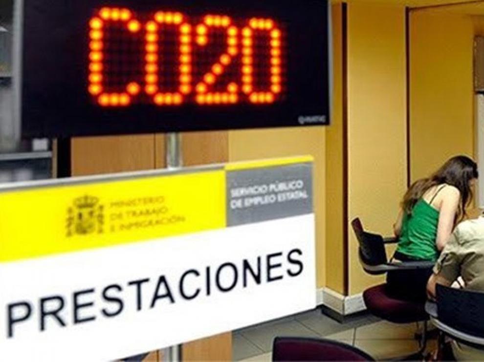 El paro de muy larga duración bajó un 20% en 2018 y los despidos se redujeron un 5,9%, según el INE