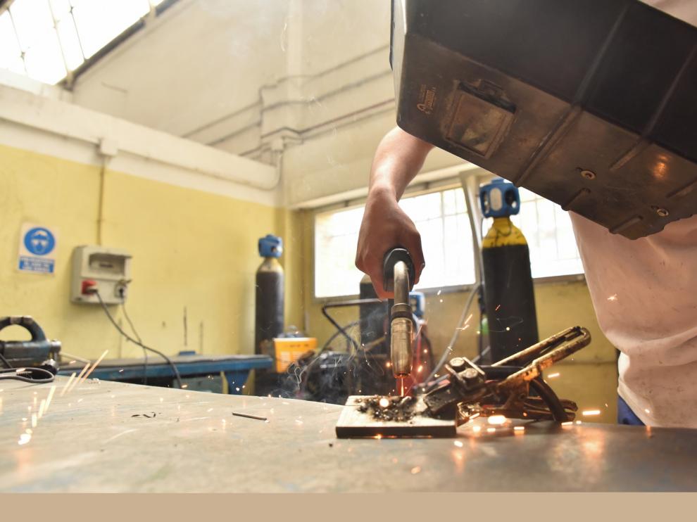 Los Talleres de Reparación de Huesca piden personal formado y el Grado Medio de Electromecánica