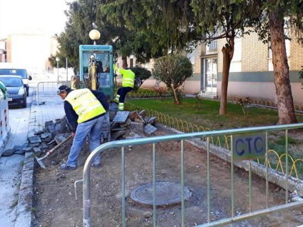 El ayuntamiento de Huesca adjudica una nueva fase de rebaje de aceras en la ciudad