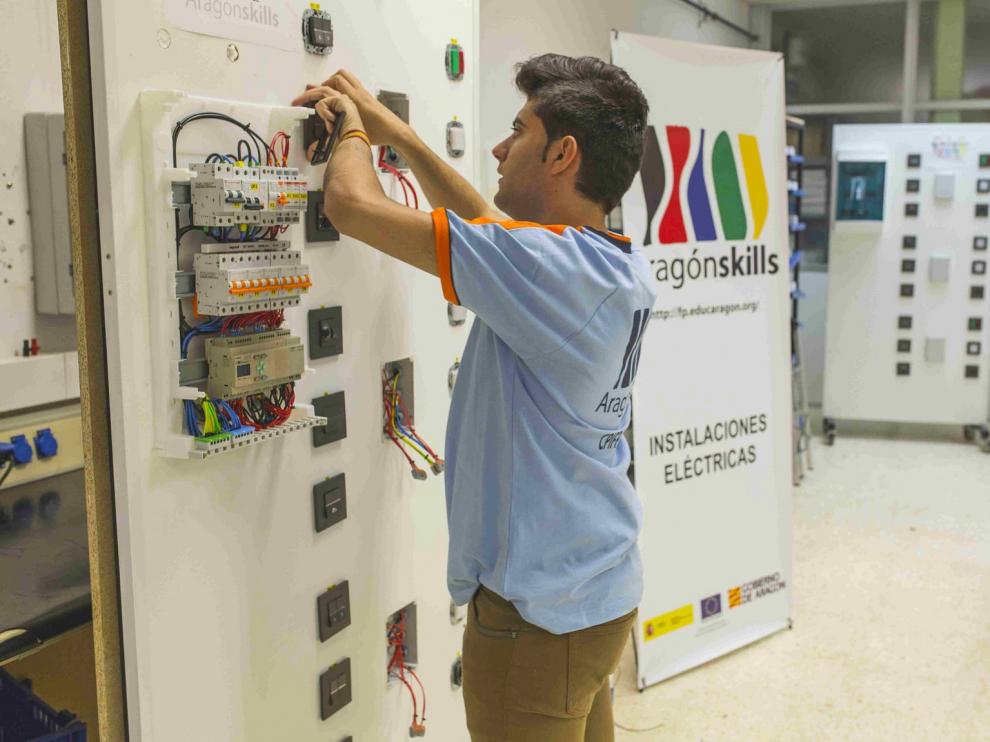 Dos alumnos del Pirámide y Montearagón, en la Olimpiada Nacional de FP