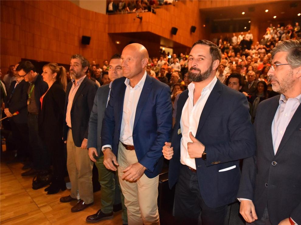 Abascal defiende en Huesca su proyecto de "sentido común" en un Palacio de Congresos abarrotado