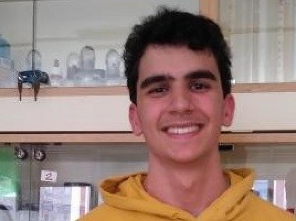 Javier Alonso, del IES Sierra de San Quílez de Binéfar, gana el premio 'Reporteros en la red'