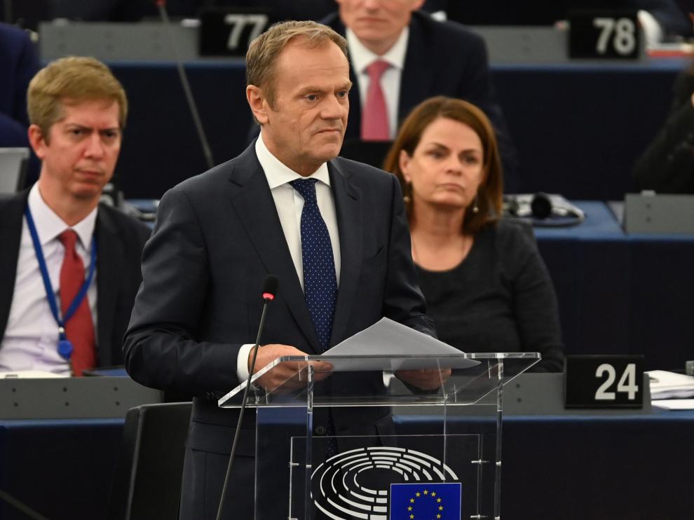 Tusk pide a PE "no traicionar" a los británicos que desean permanecer en UE