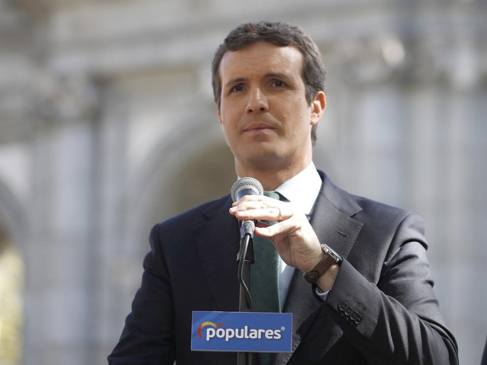 Casado advierte de que si Sánchez y Rivera suman tras el 28A, pactarán