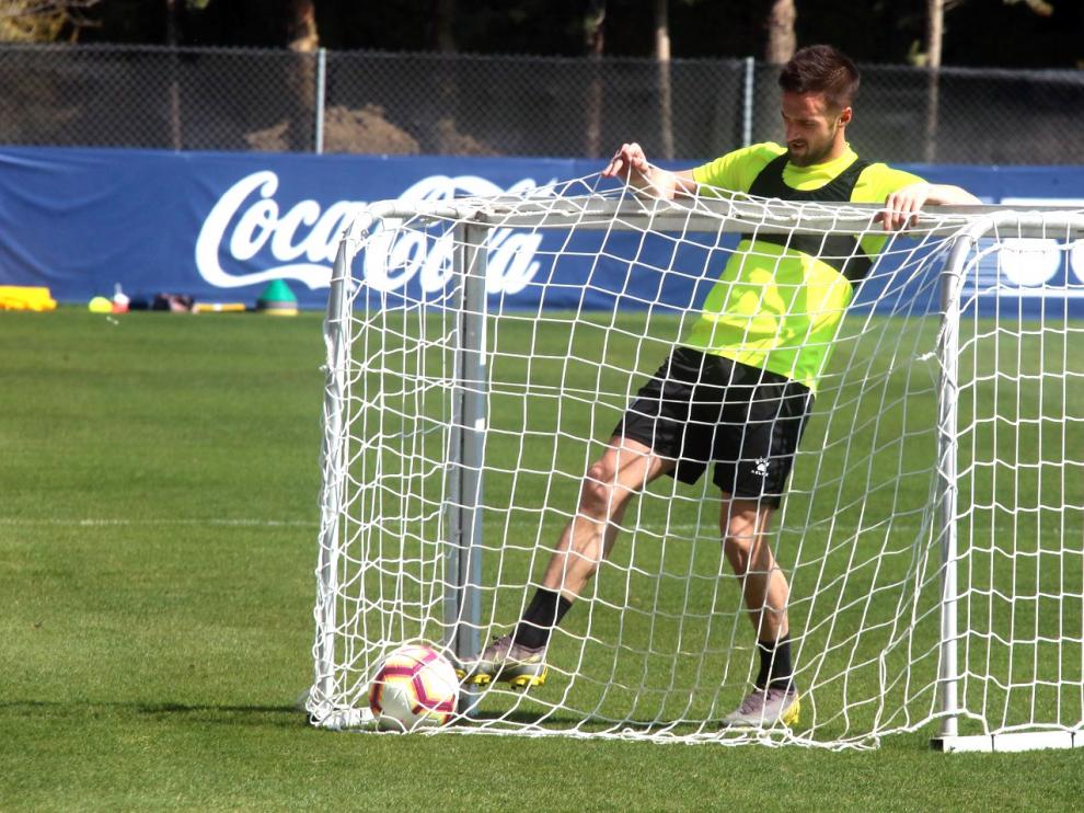 Jorge Miramón seguirá una temporada más "si el Huesca se salva"