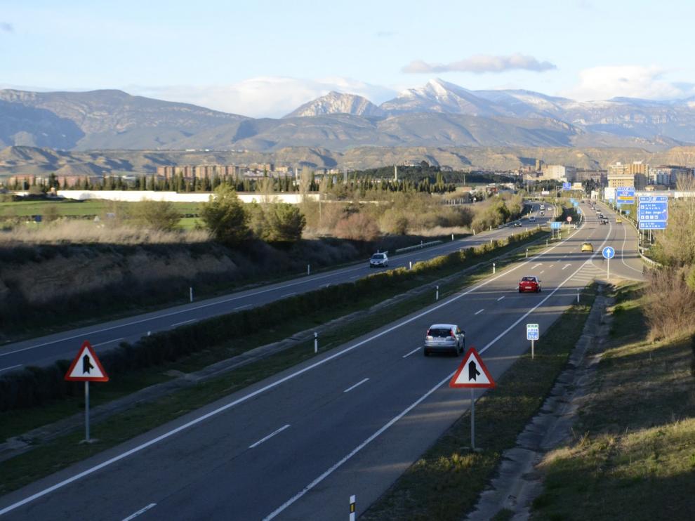 Tráfico prevé 1.400.000 desplazamientos por la Semana Santa en Aragón