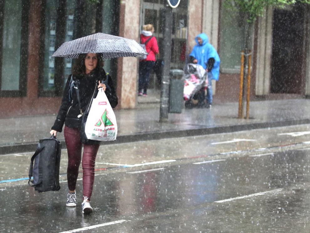 Alerta por lluvias y tormentas en el Pirineo, centro de Huesca y Cinco Villas