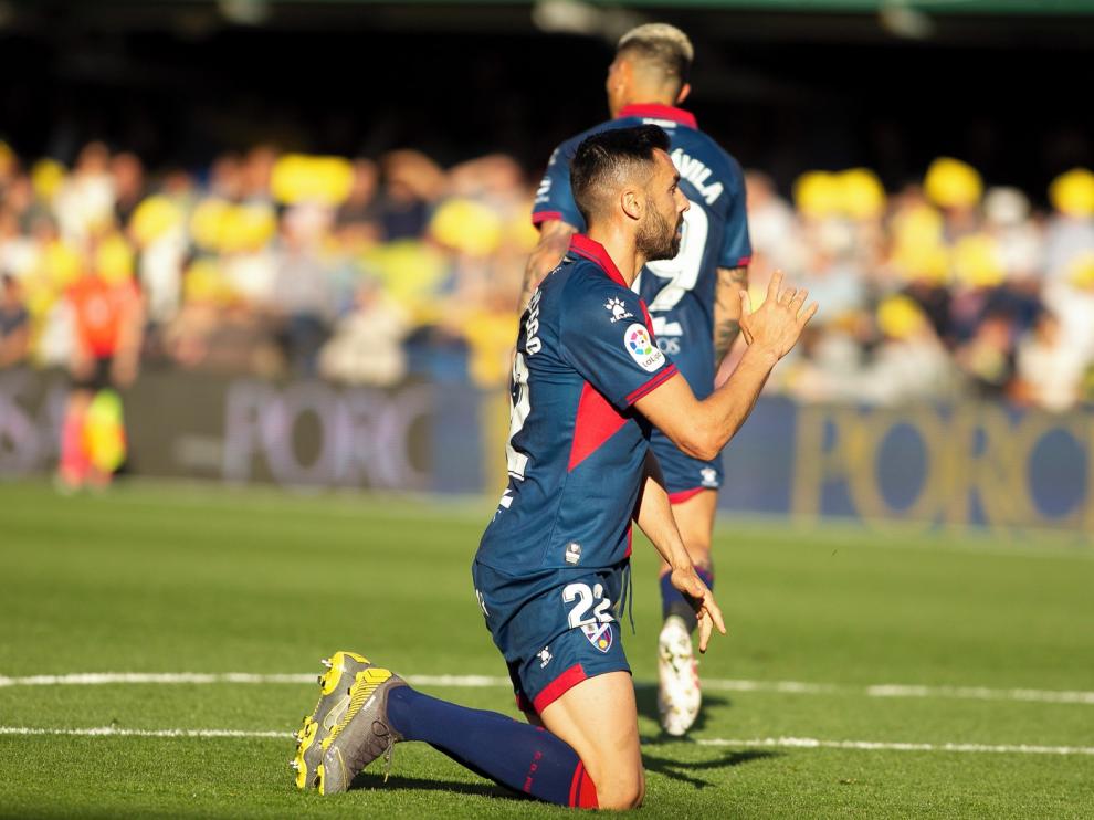 El Huesca debe ganar los tres partidos que restan y esperar muchos "favores"