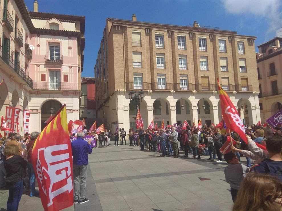 Los sindicatos reclaman en Huesca empleo de calidad y rechazan la privatización de los servicios públicos