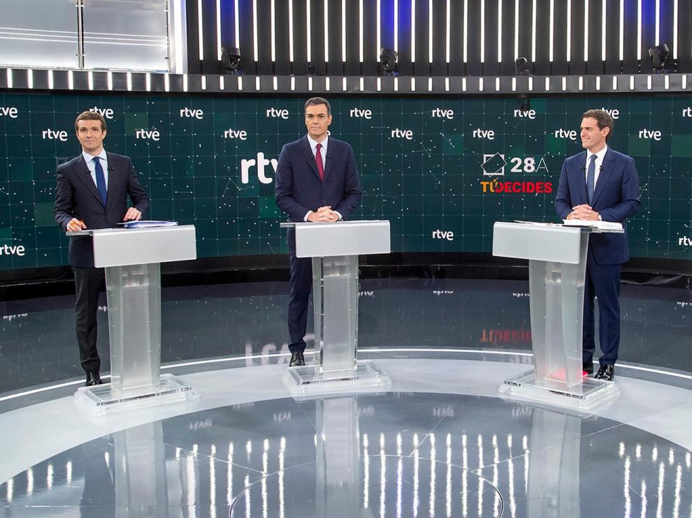 Telecinco desciende pero lidera por octavo mes consecutivo