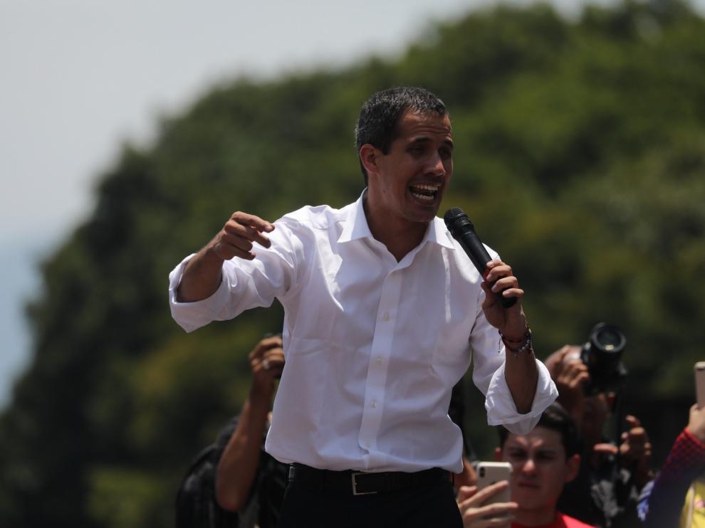 Guaidó llama a movilizarse en Venezuela con un paro administrativo