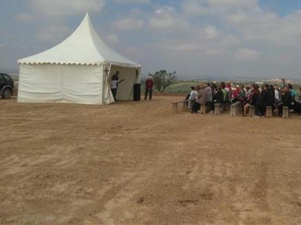 Almudévar celebra una romería a la zona donde se ubicará la ermita