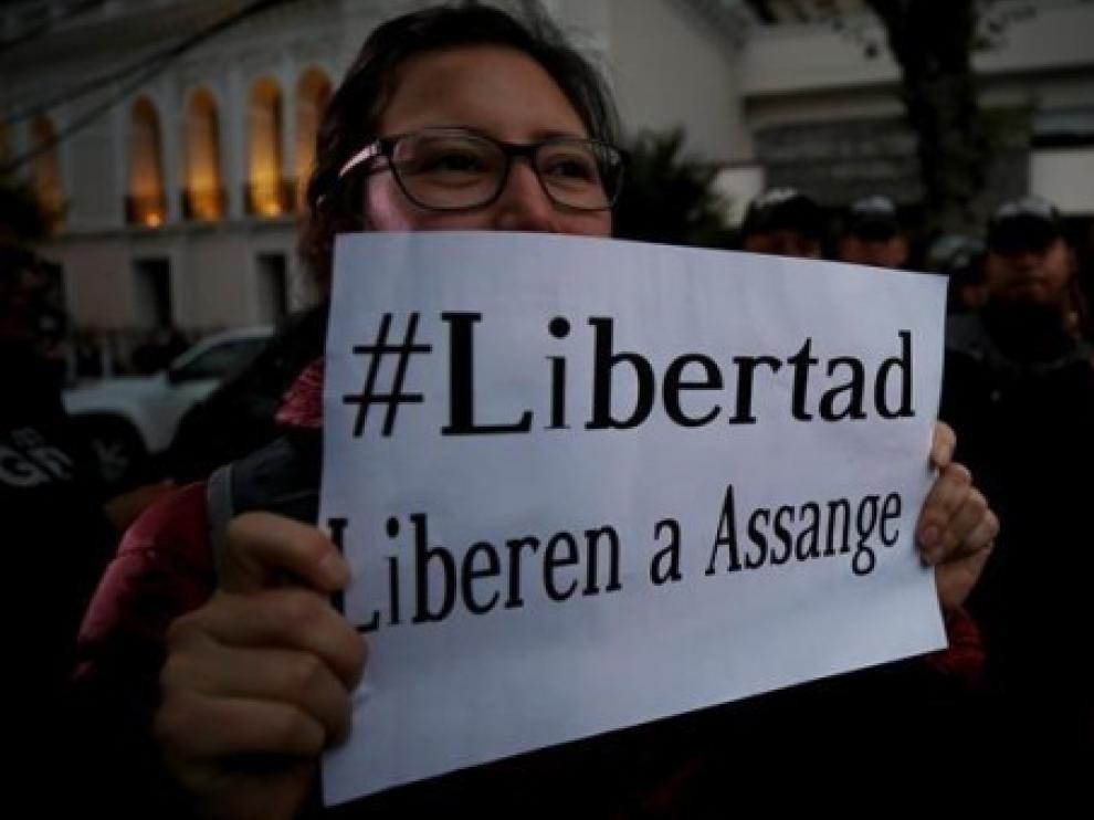 Assange rechaza su extradición a EEUU