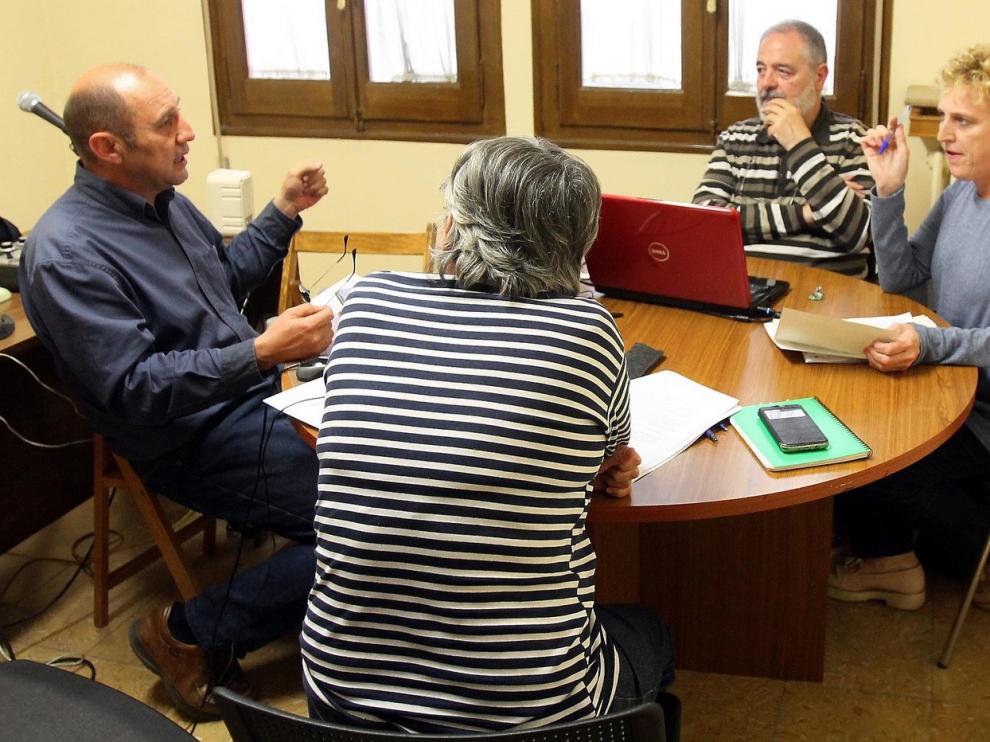 Más de un centenar de personas aporta ideas al programa de Cambiar