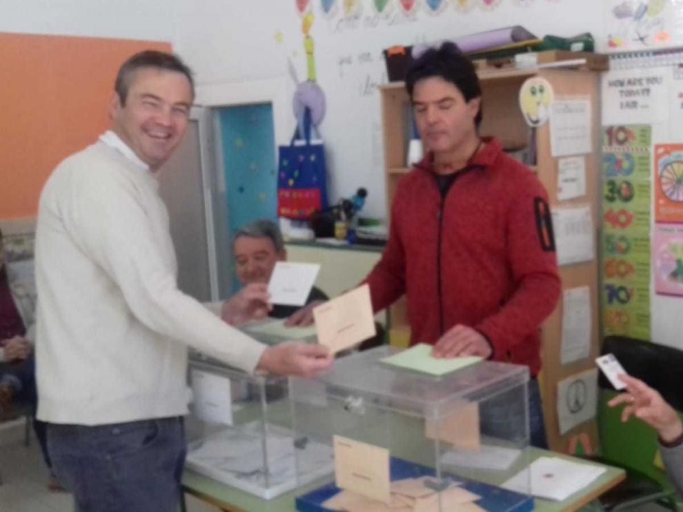 Cuando se rompe el bipartidismo y el vencedor es el que más votos "tira"