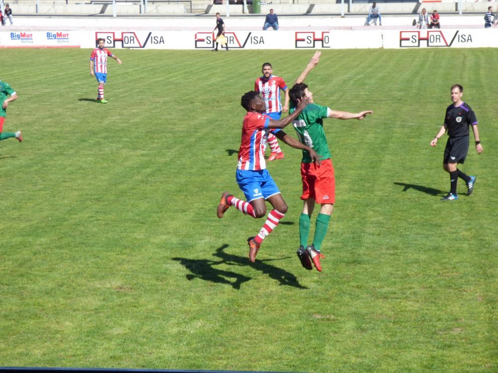 El Barbastro, a sellar el regreso a Tercera División