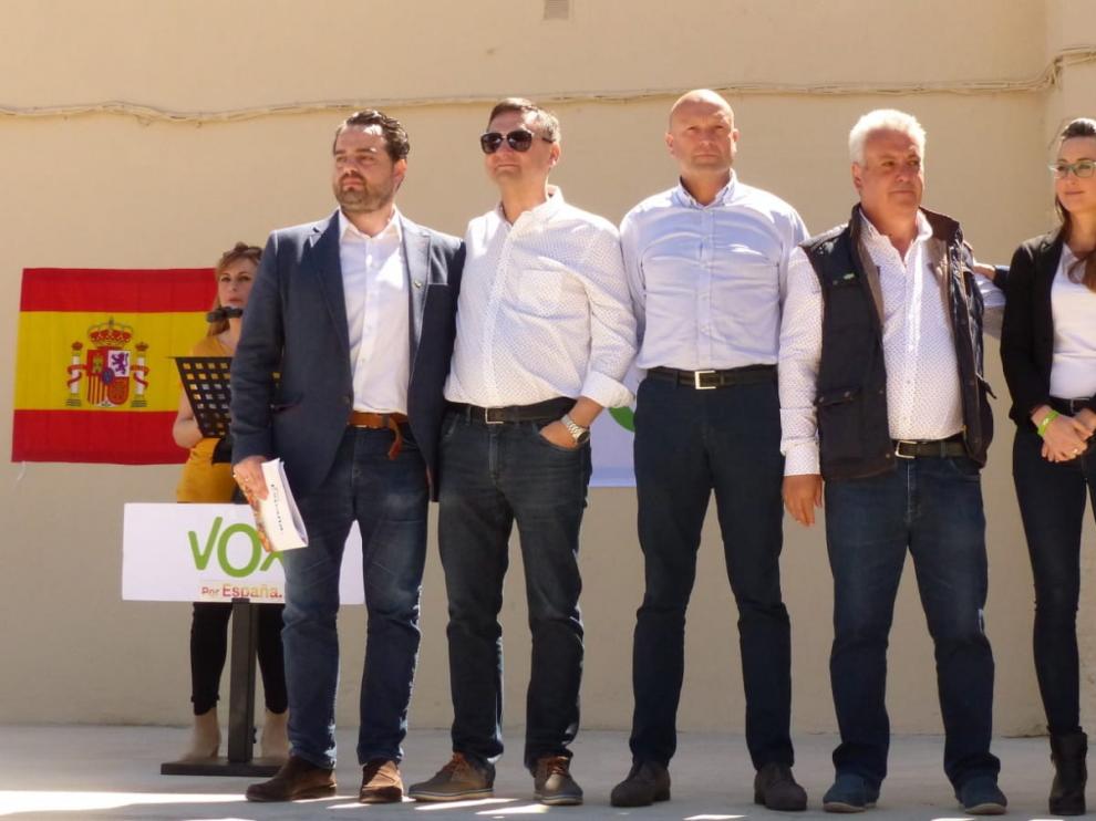 Vox dice "basta a la deriva absurda hacia el Nuevo Orden Mundial"