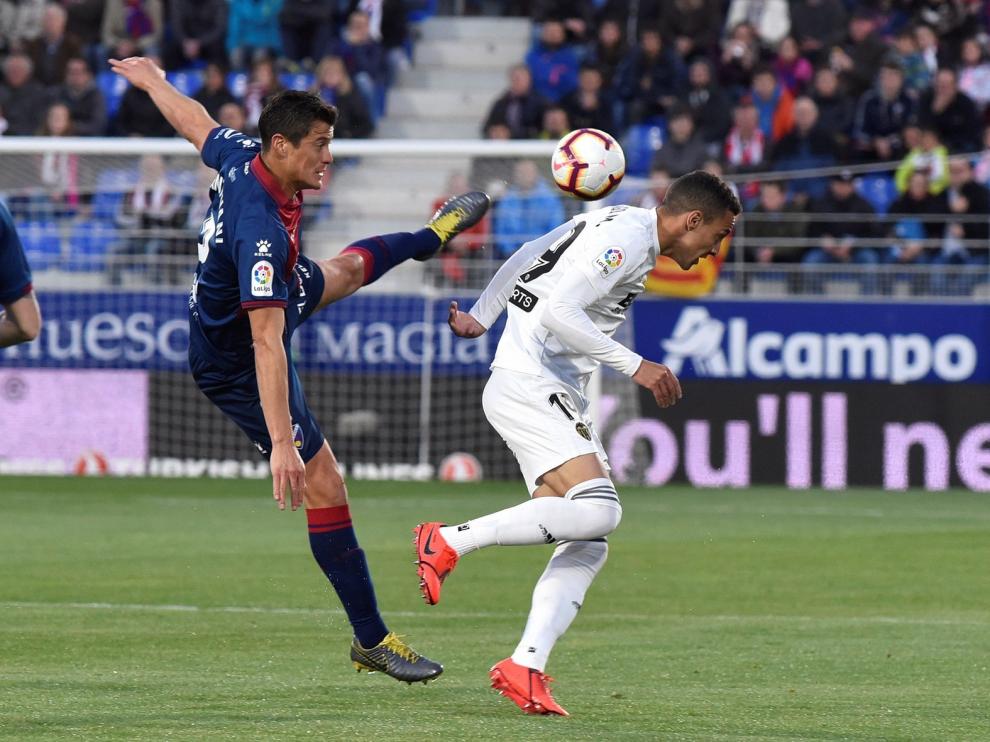 Derrota sin paliativos en el Alcoraz y adiós a la Primera División