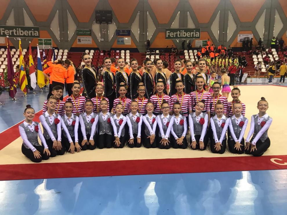El Alto Aragón marca el ritmo nacional de la gimnasia estética de grupo