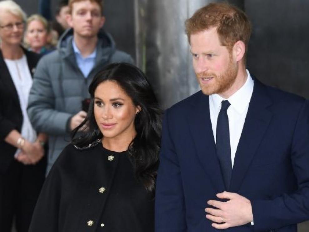 La duquesa de Sussex y el príncipe Enrique son padres de un niño