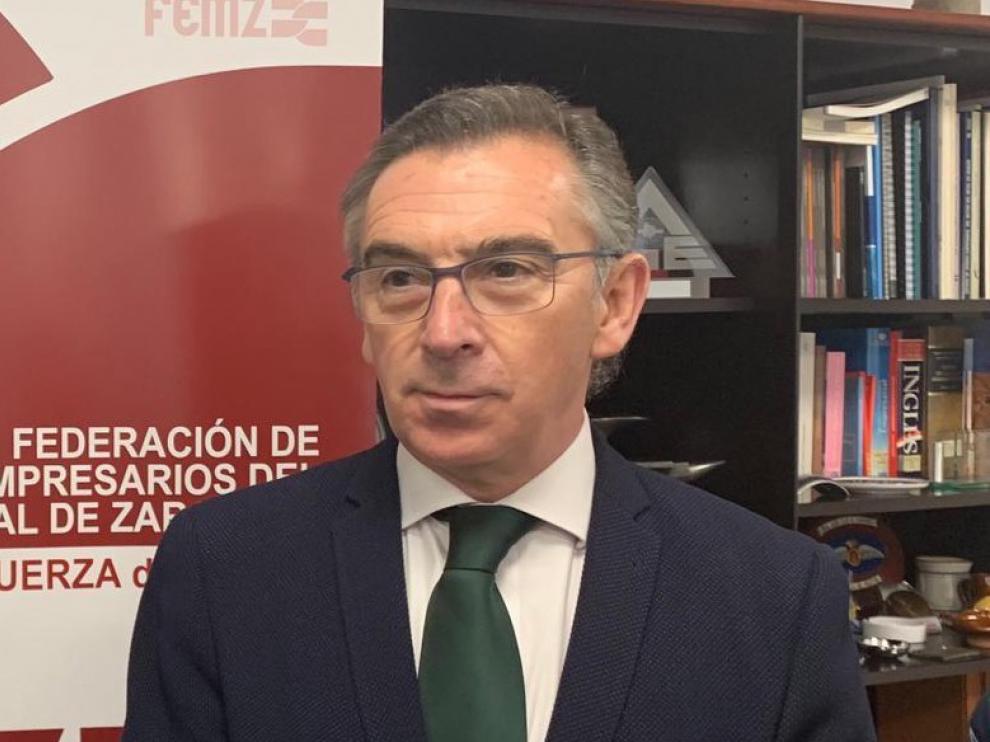 Beamonte defiende un programa de centro para que Aragón "dé el salto"
