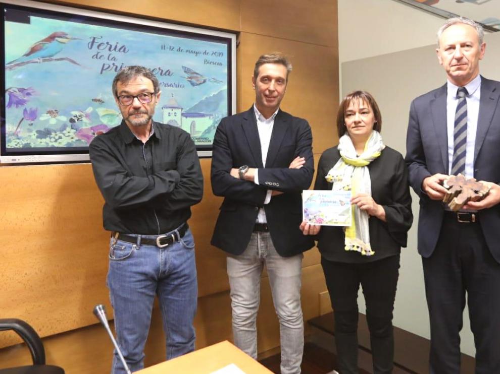 La miel, protagonista de la Feria de la Primavera de Biescas