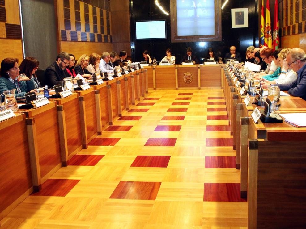 El Ayuntamiento de Huesca celebra este miércoles el último pleno de la legislatura