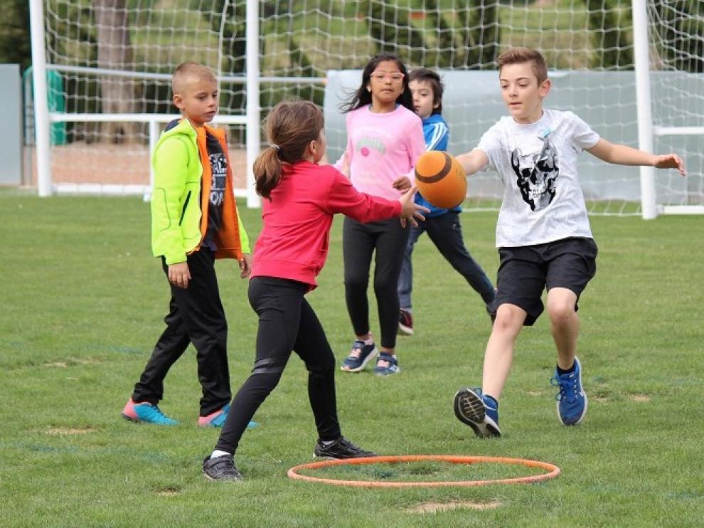 Más de 300 niños y niñas de Primaria se darán cita en la segunda edición de "Amigos activos"