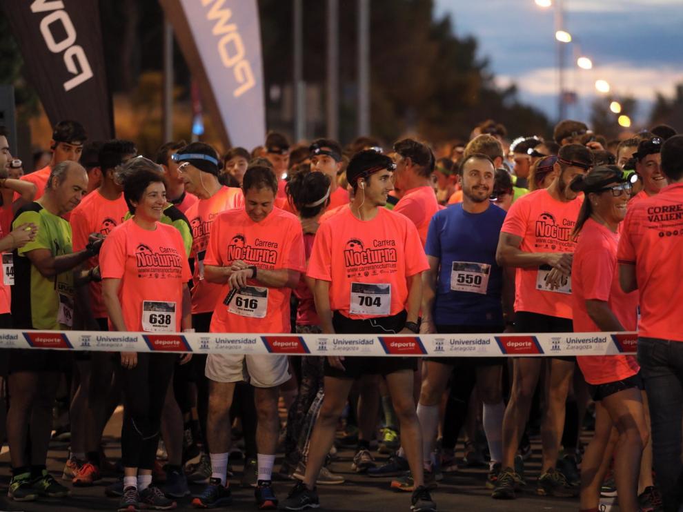 La VI Carrera Nocturna "Noches saludables" de Huesca reúne a 700 oscenses