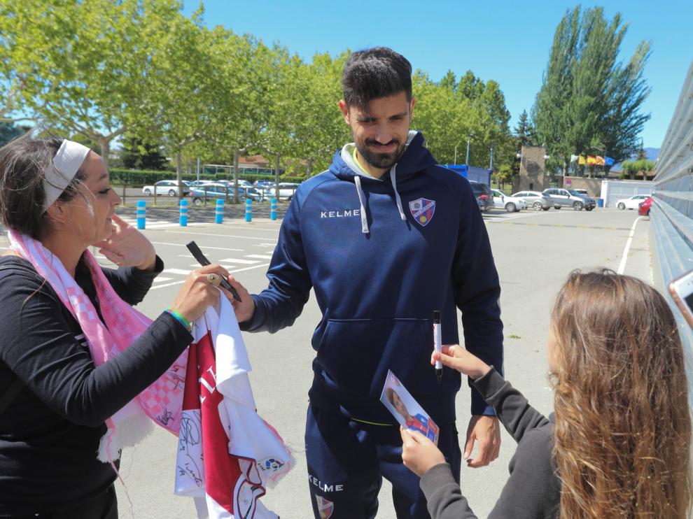 El Huesca, a competir y disfrutar en el partido con el Betis en su última salida del curso