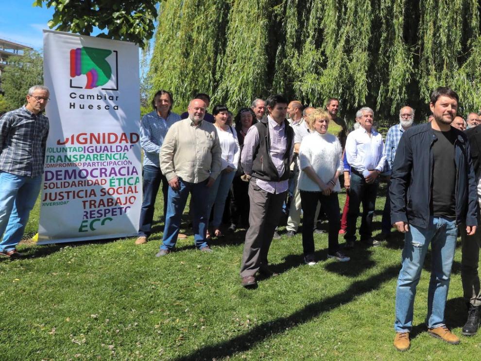 Cambiar e IU avalan su proyecto como el "más coherente"