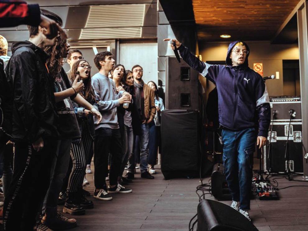 Cupido contagia la fiebre del Polifonik Sound