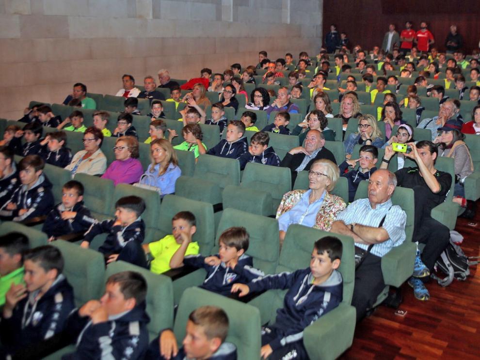 La Ruta de los Valores cierra la temporada en Huesca con lleno en la Diputación Provincial