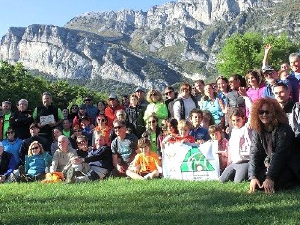 El CAS cumplió un año más con la subida festiva a Peña Montañesa
