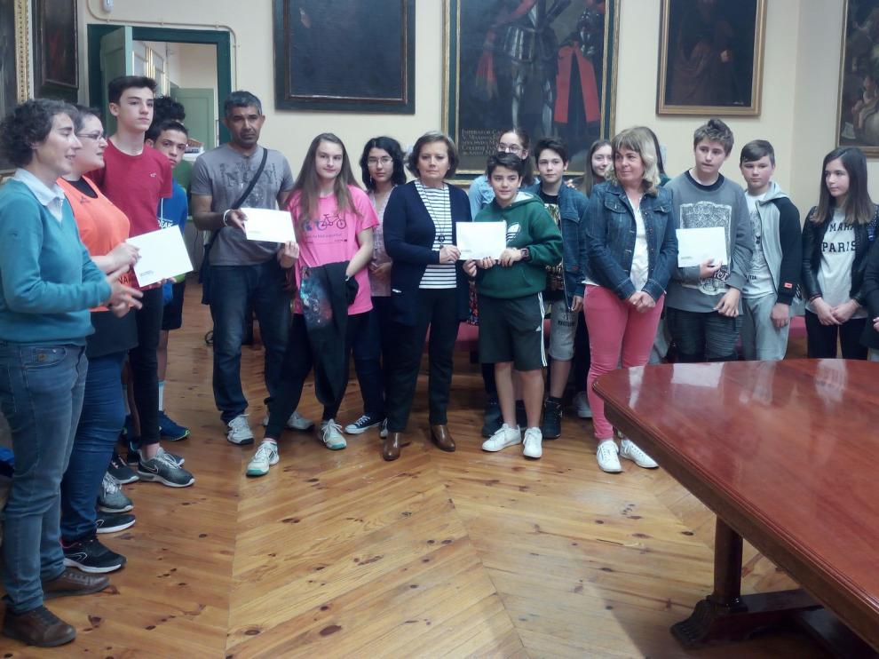 El Instituto Ramón y Cajal de Huesca celebra su jornada solidiaria con varios actos