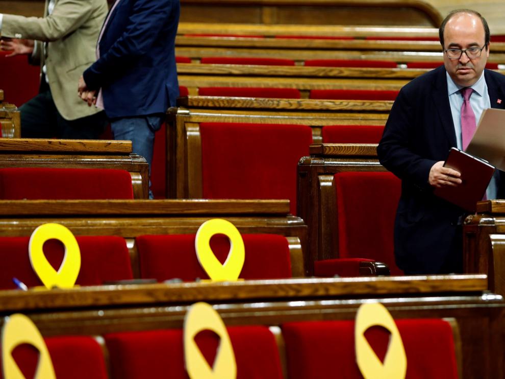 El Parlament rechaza avalar a Iceta como senador por el 'no' independentista