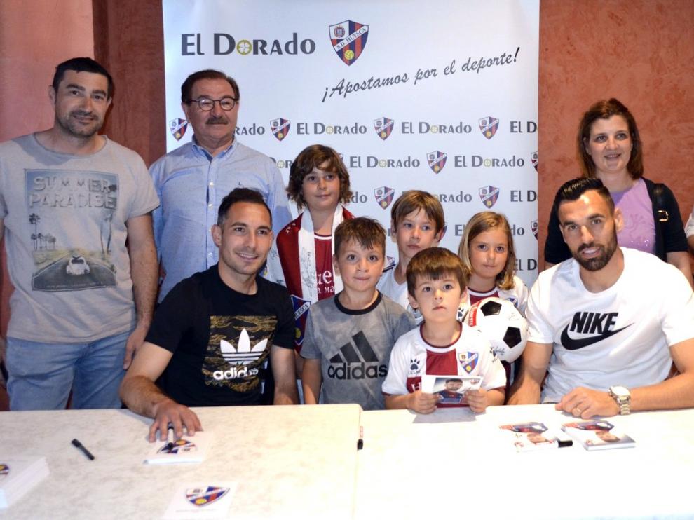 David Ferreiro y Enric Gallego reciben en Barbastro el cariño de los aficionados