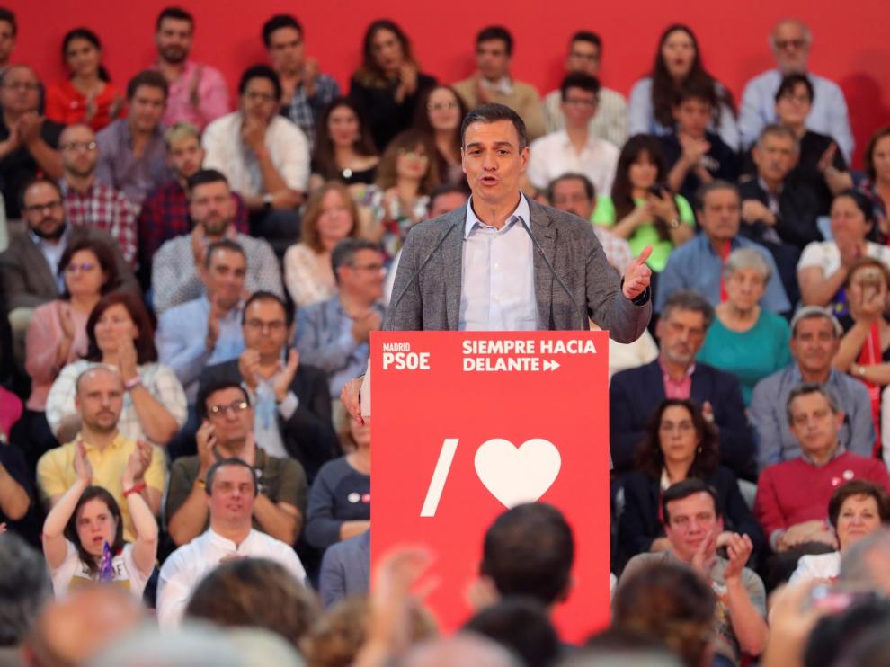 El PSOE piensa que la derecha juega una "partida de parchís"
