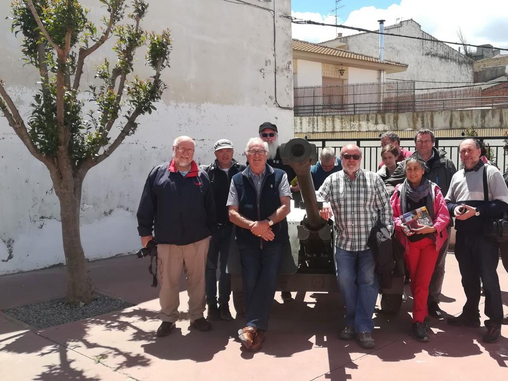 Richard Blair, el hijo de George Orwell, visita enclaves ubicados en Los Monegros