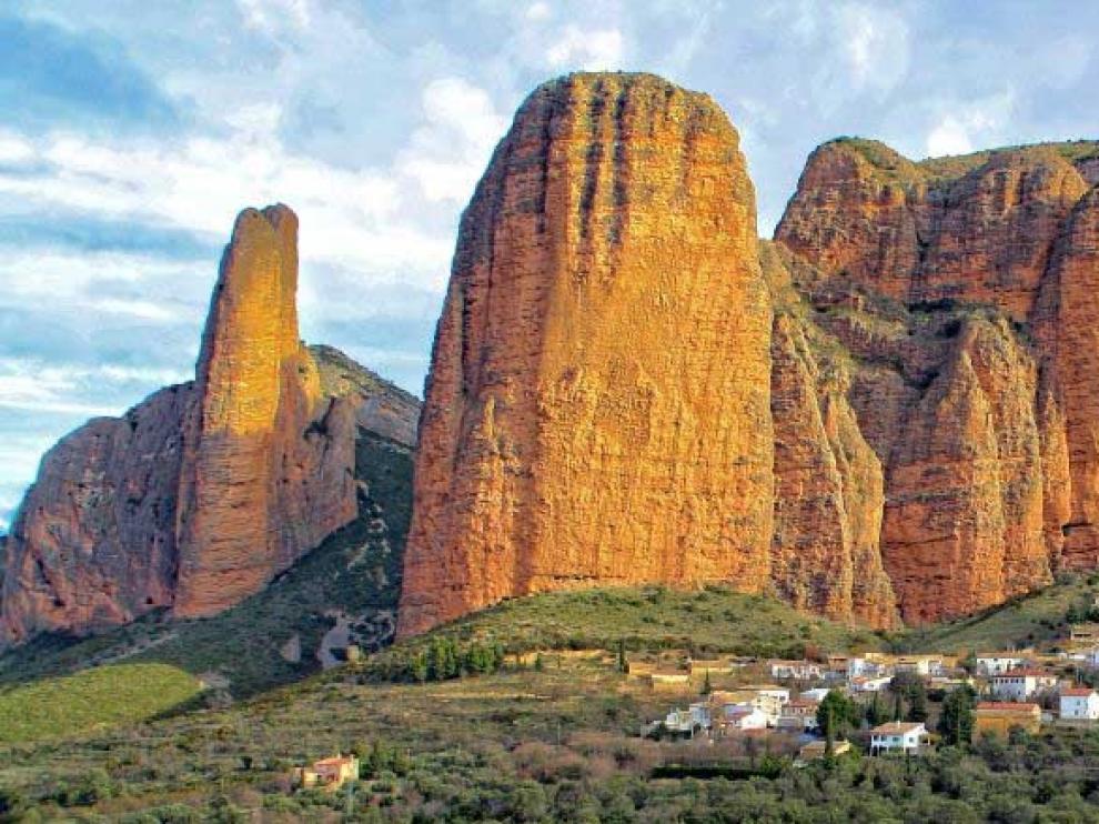 Auxilian a tres deportistas en tres rescates en la provincia