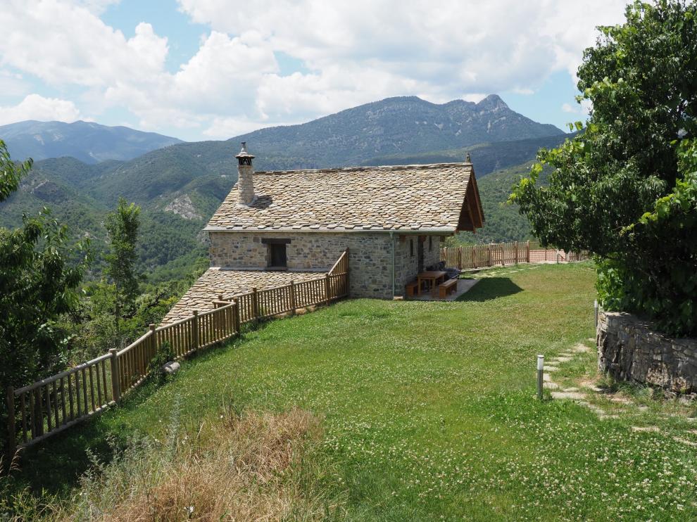 Alojamientos singulares integrados en el paisaje de Huesca