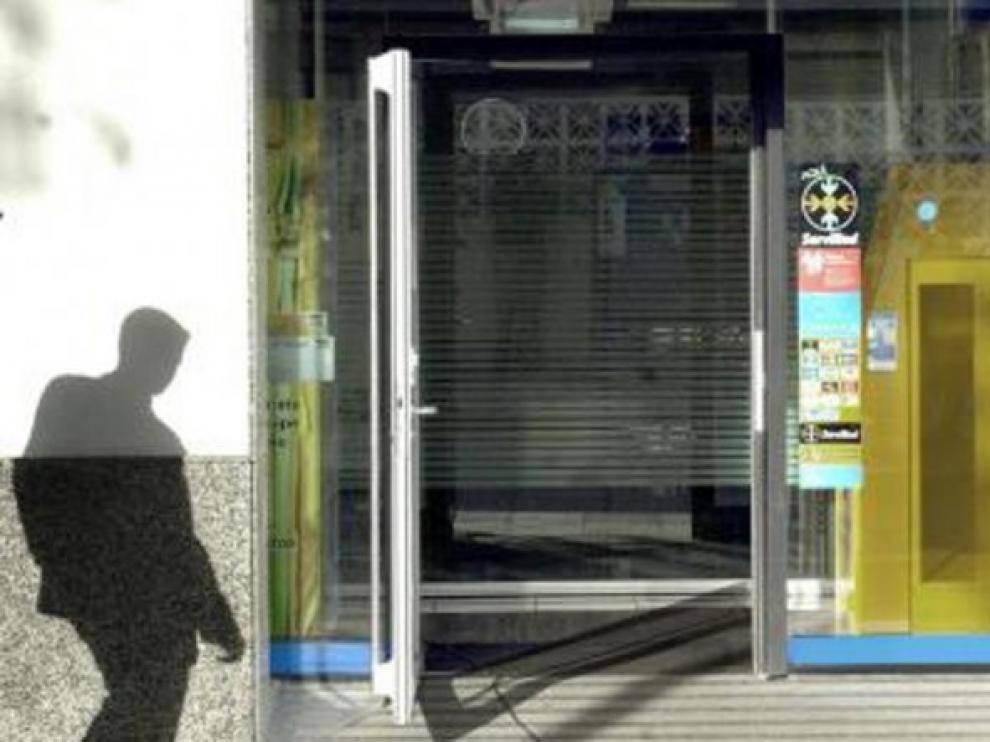 España tiene 600 sucursales por cada millón de habitantes